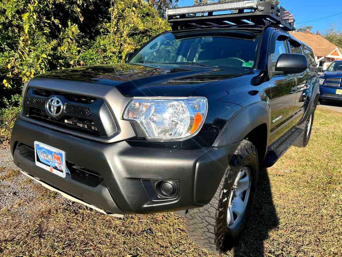 2015 Toyota Tacoma Base