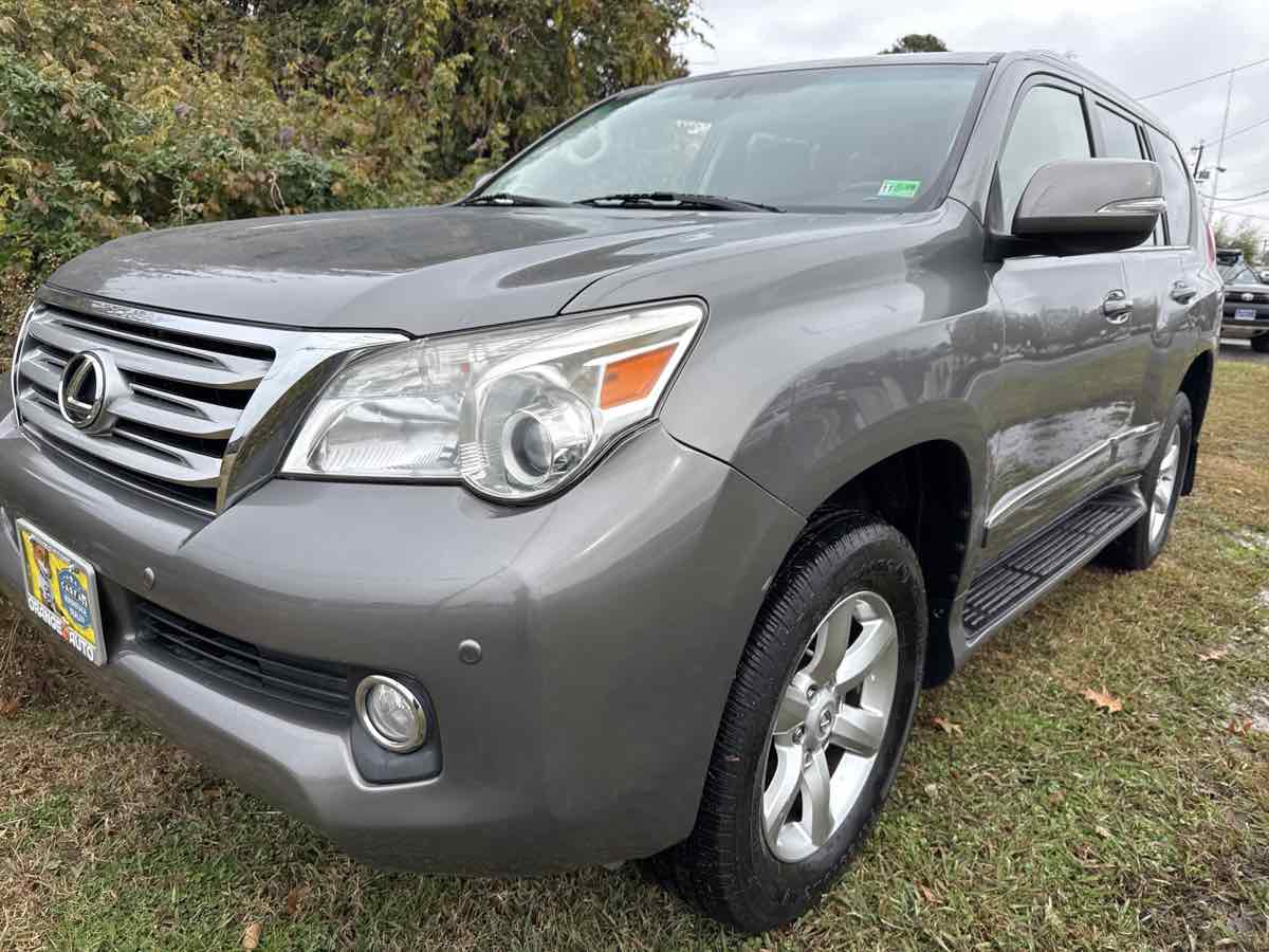 2013 Lexus GX Base's photo