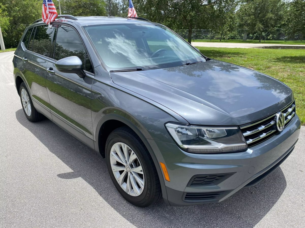 2019 Volkswagen Tiguan S's photo