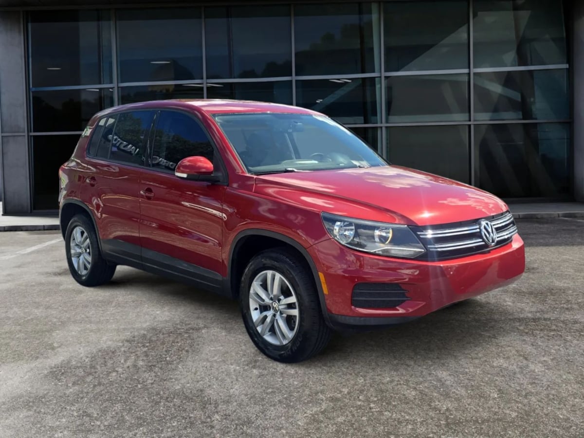 2012 Volkswagen Tiguan S's photo