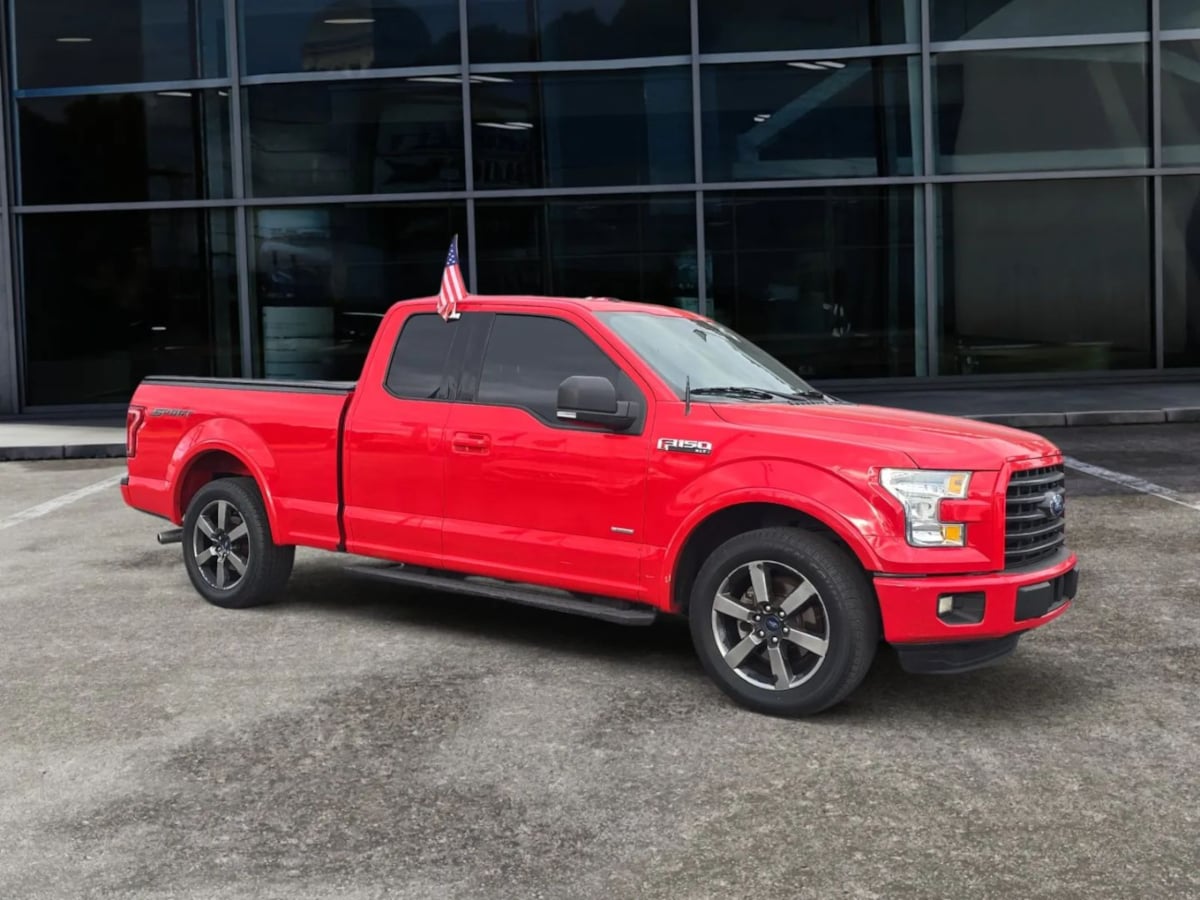 2016 Ford F-150 XLT's photo