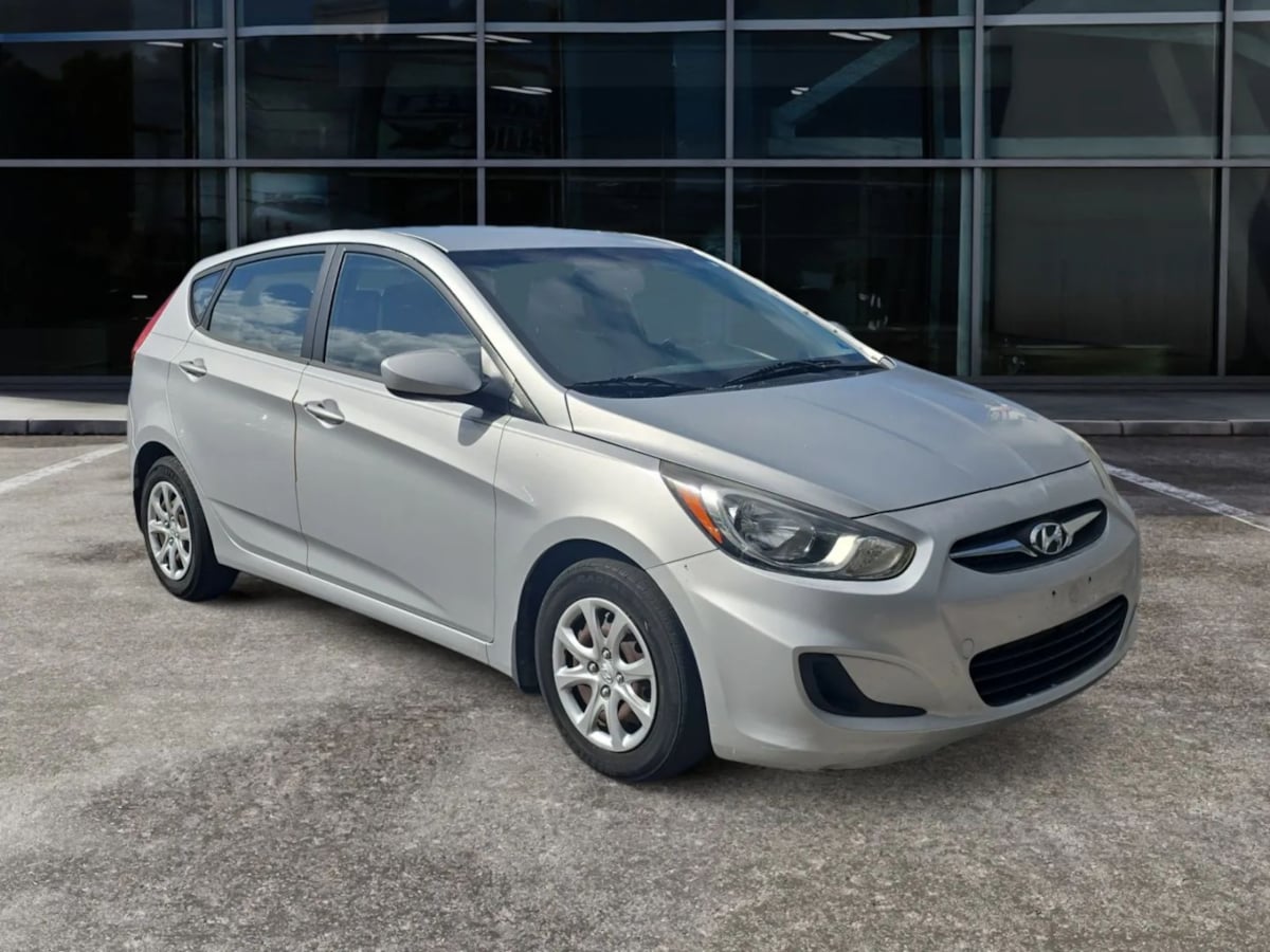 2013 Hyundai Accent GS's photo
