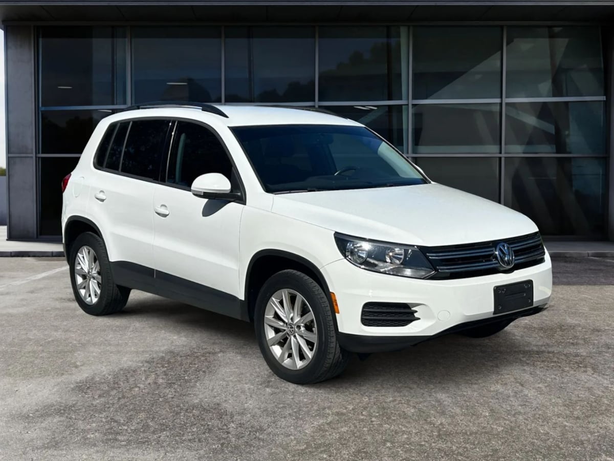 2018 Volkswagen Tiguan Limited Base's photo