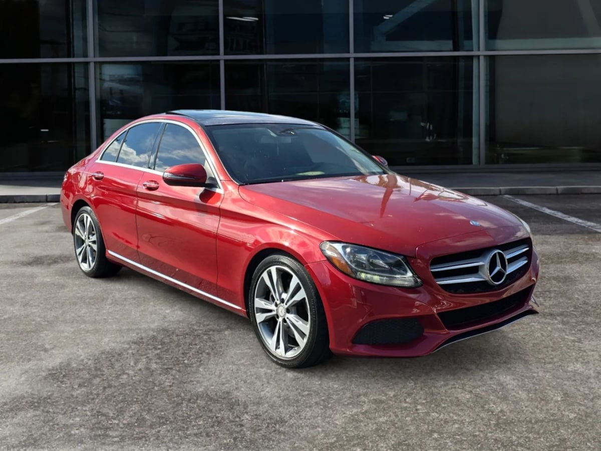 2016 Mercedes-Benz C-Class C300's photo
