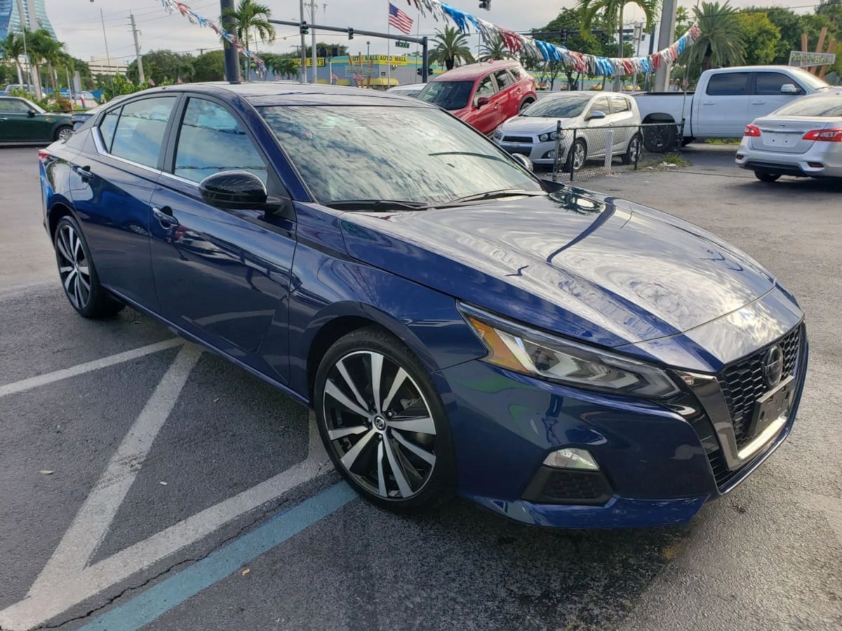 2020 Nissan Altima SR