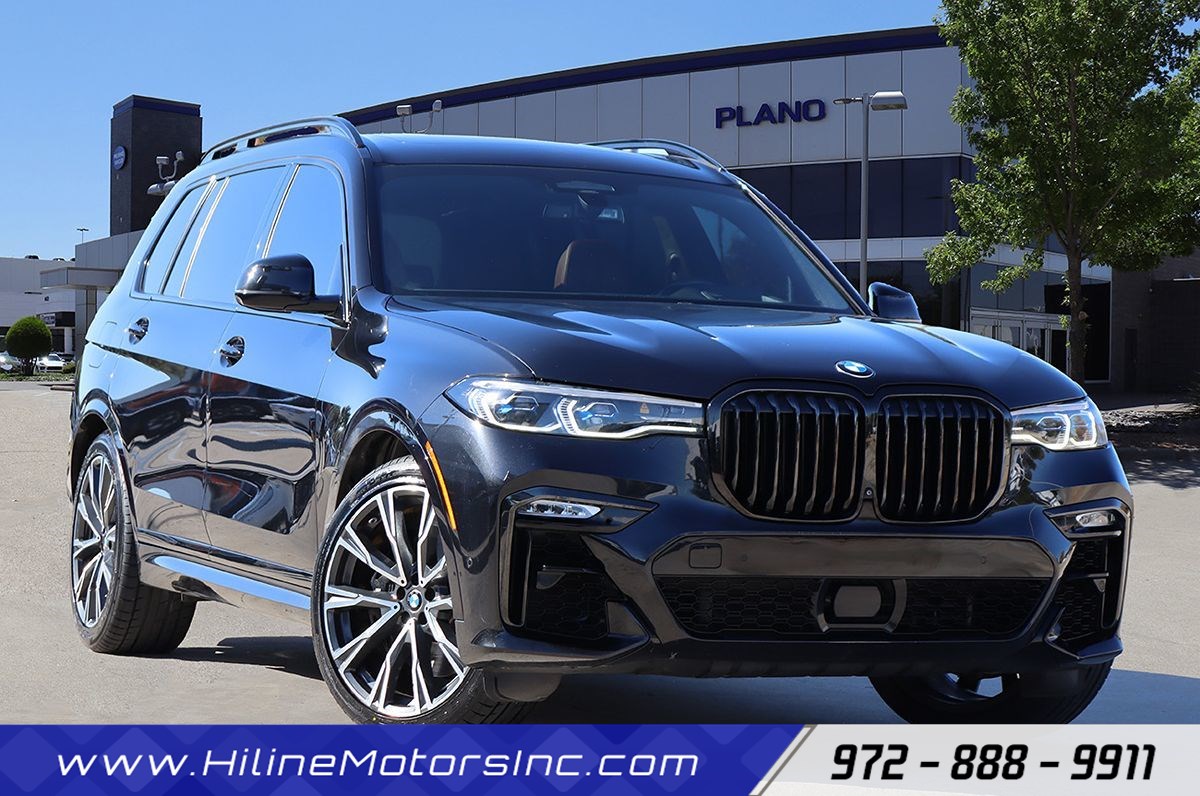2021 BMW X7 M50i's photo