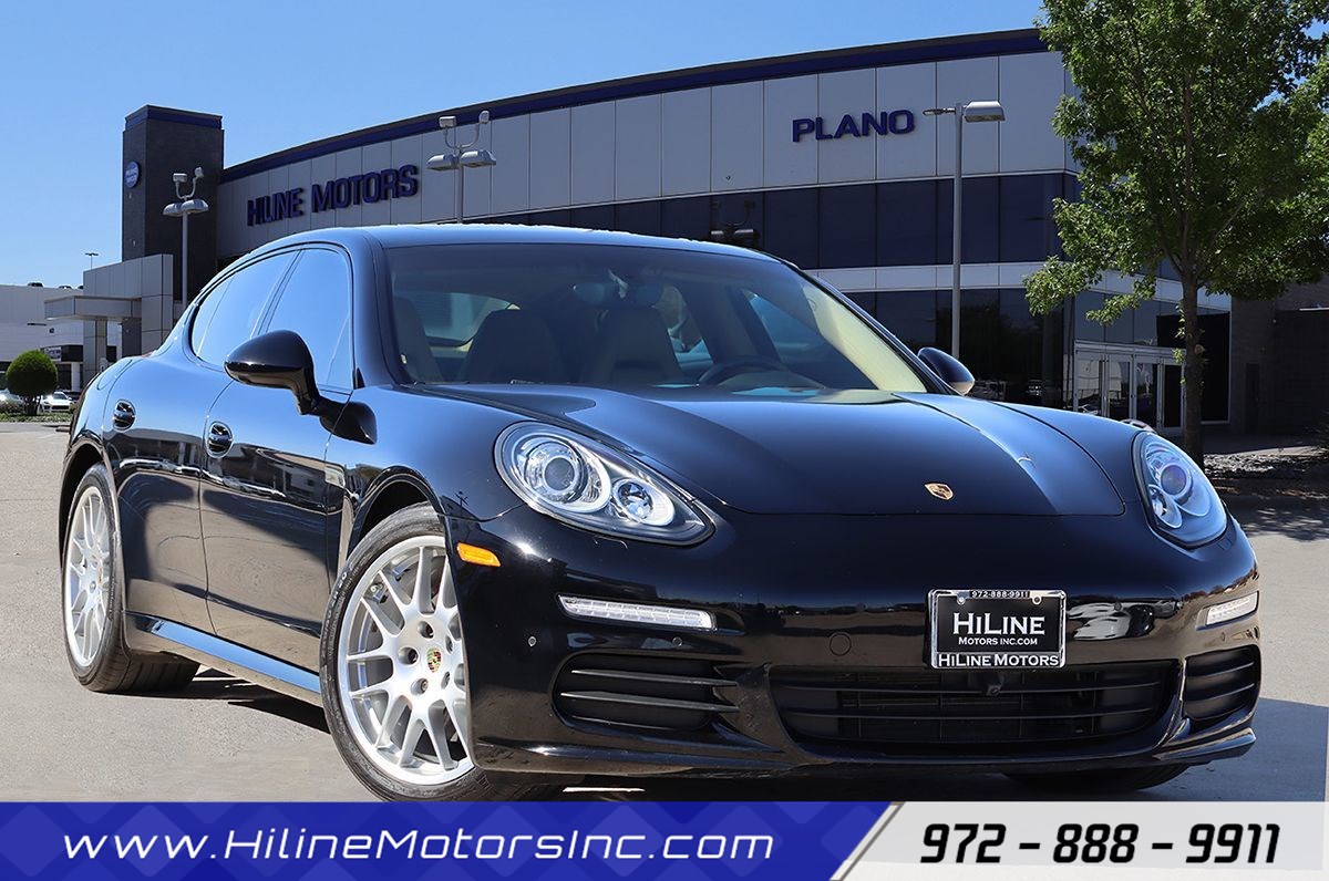 2016 Porsche Panamera Base