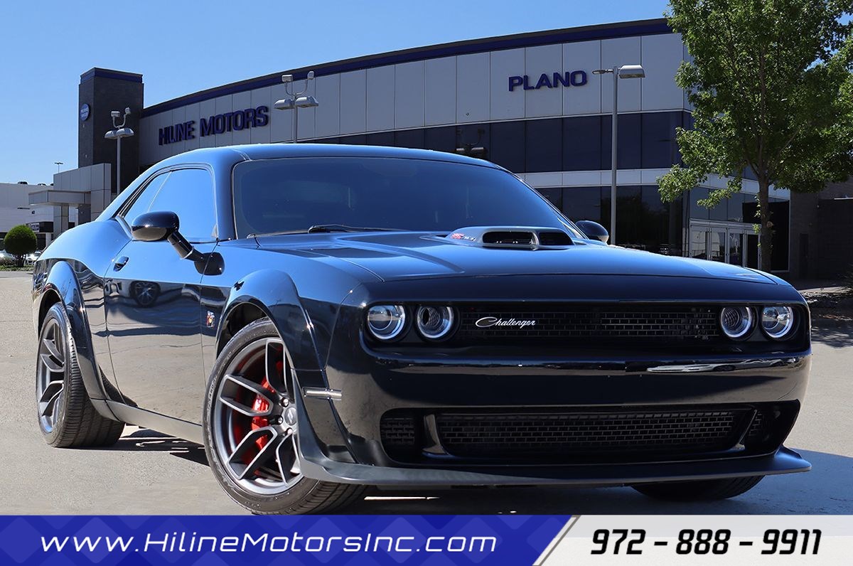 2022 Dodge Challenger R/T's photo