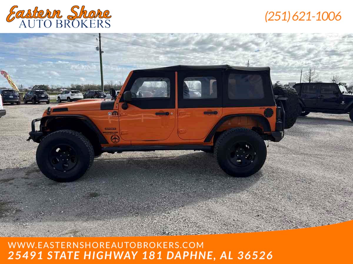 2013 Jeep Wrangler Unlimited Sport's photo