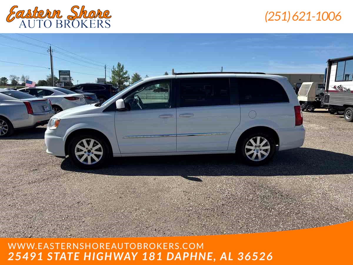 2016 Chrysler Town & Country Touring