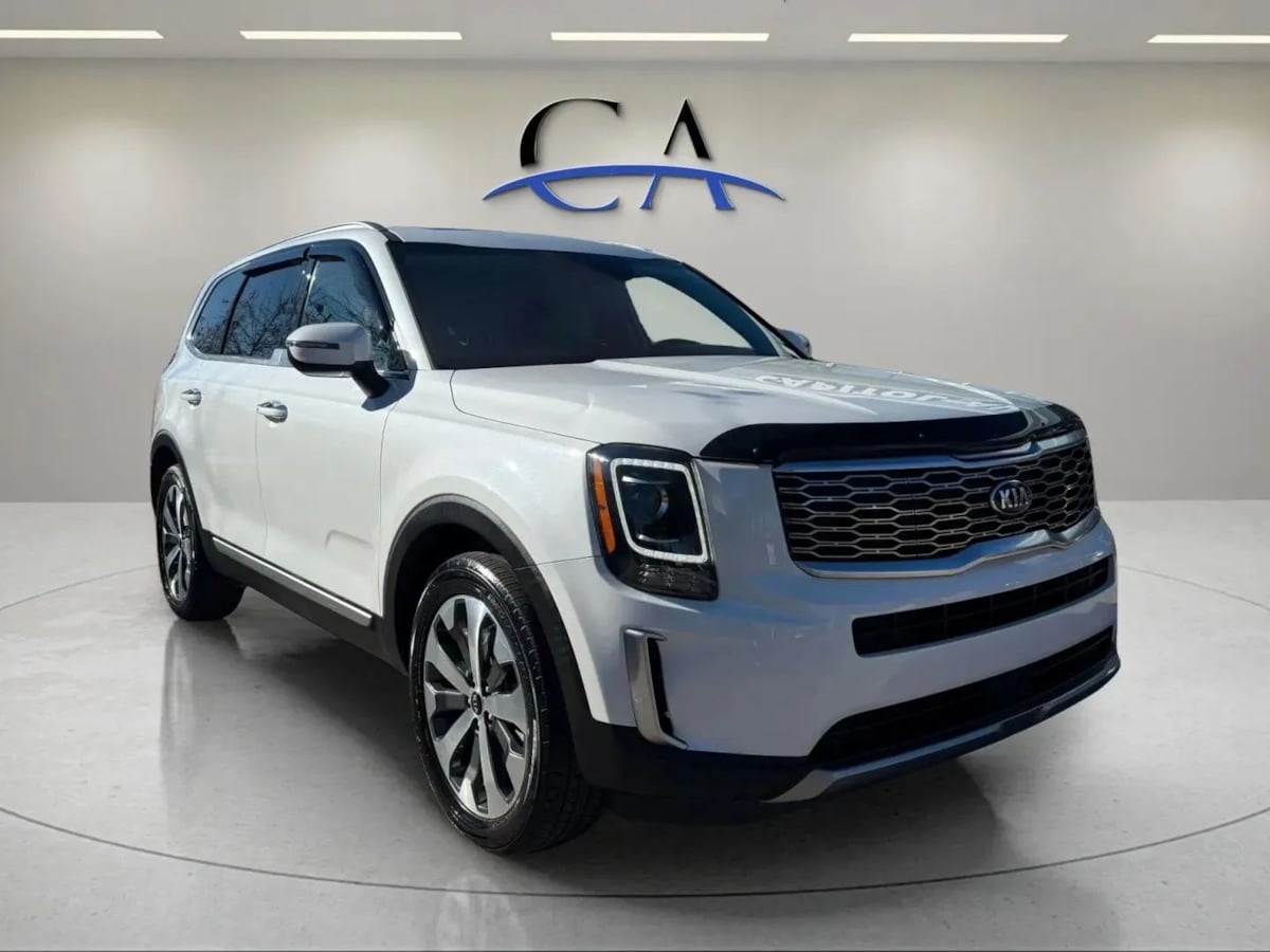 2020 Kia Telluride S's photo
