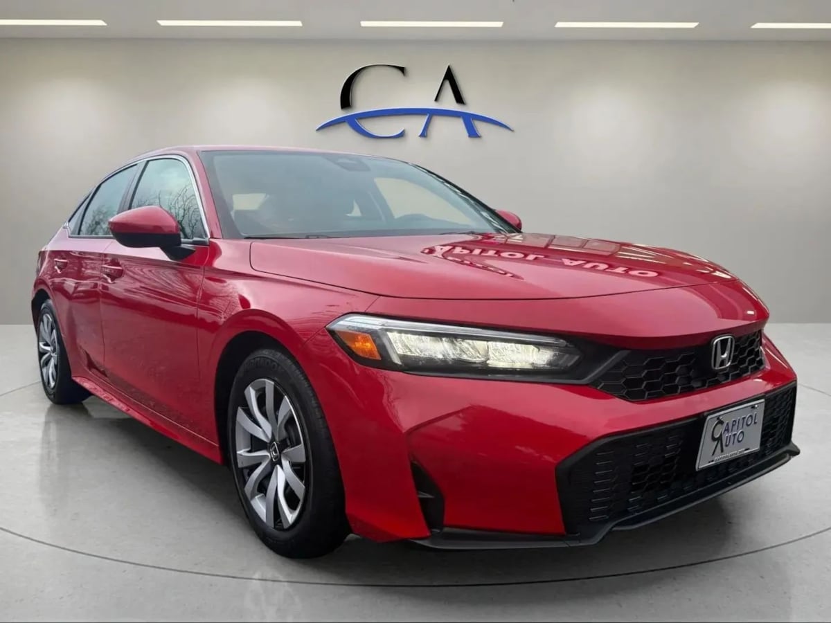 2025 Honda Civic LX's photo