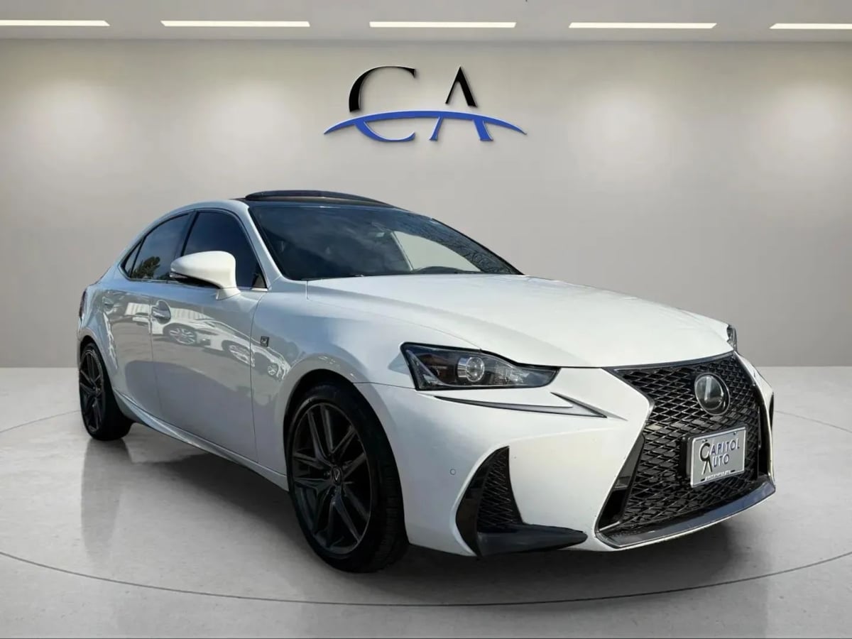 2019 Lexus IS 300 F SPORT's photo