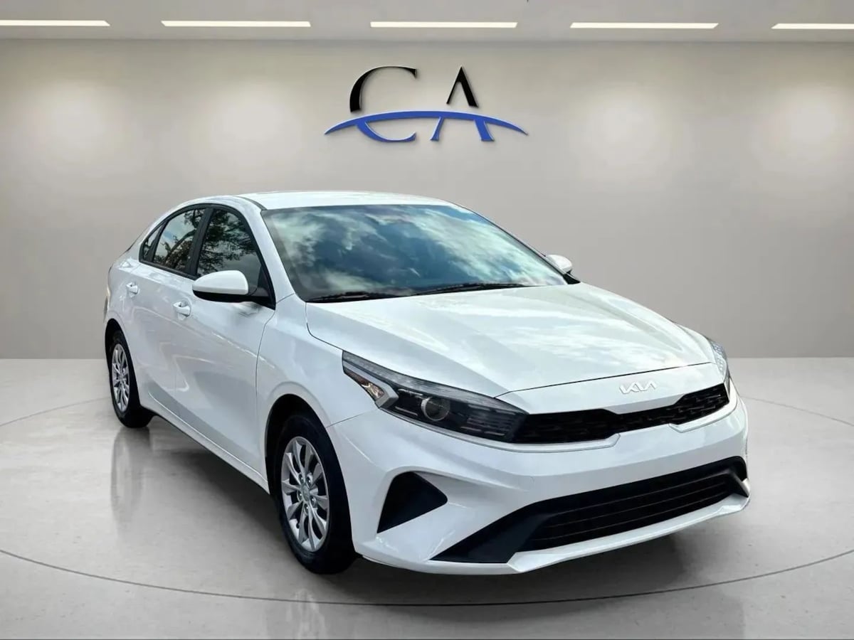 2022 Kia FORTE FE's photo