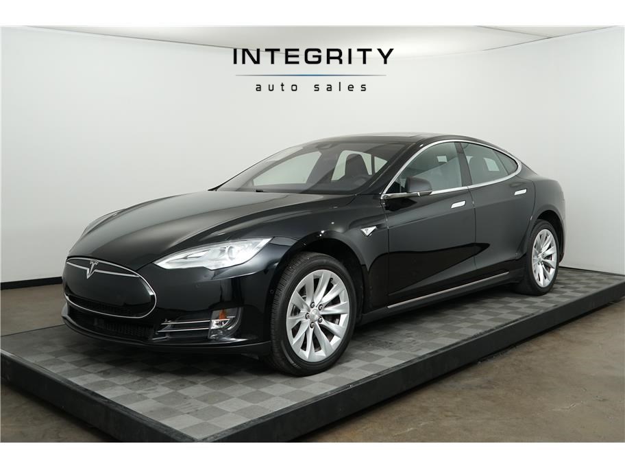 2016 Tesla Model S's photo