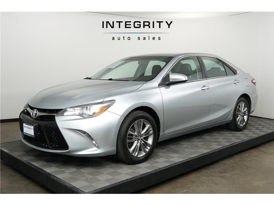 2017 Toyota Camry SE