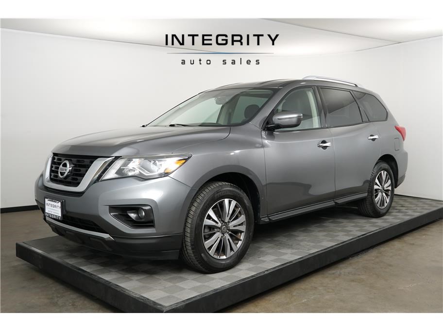 2019 Nissan Pathfinder SV
