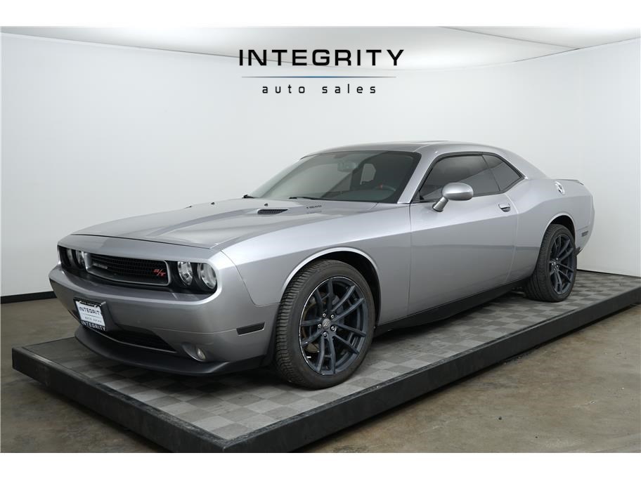 2013 Dodge Challenger R/T's photo