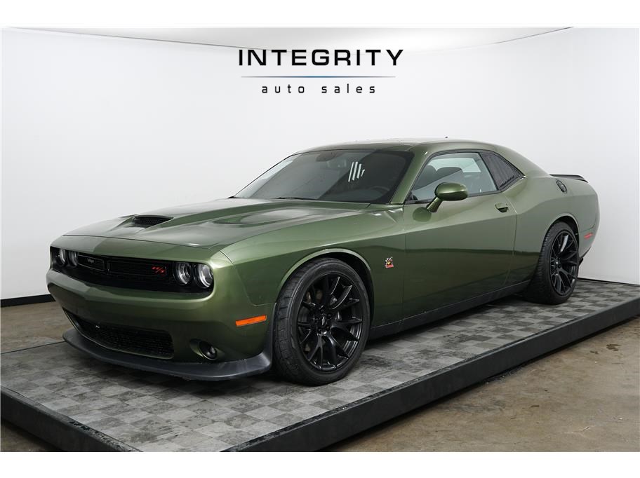 2020 Dodge Challenger R/T's photo