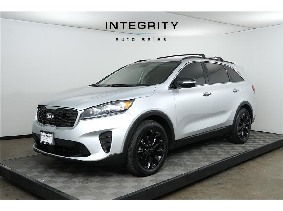 2020 Kia Sorento S's photo