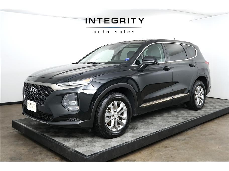 2019 Hyundai Santa Fe SE's photo