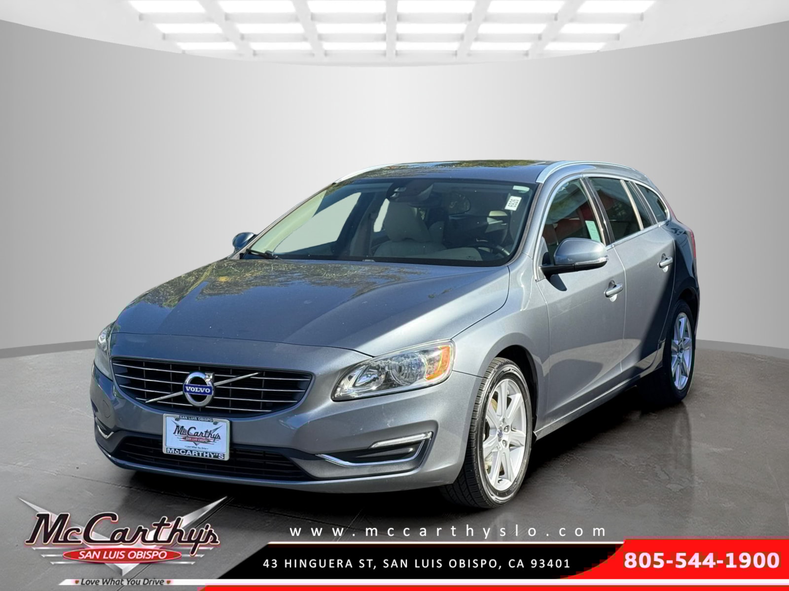 2017 Volvo V60 Premier's photo