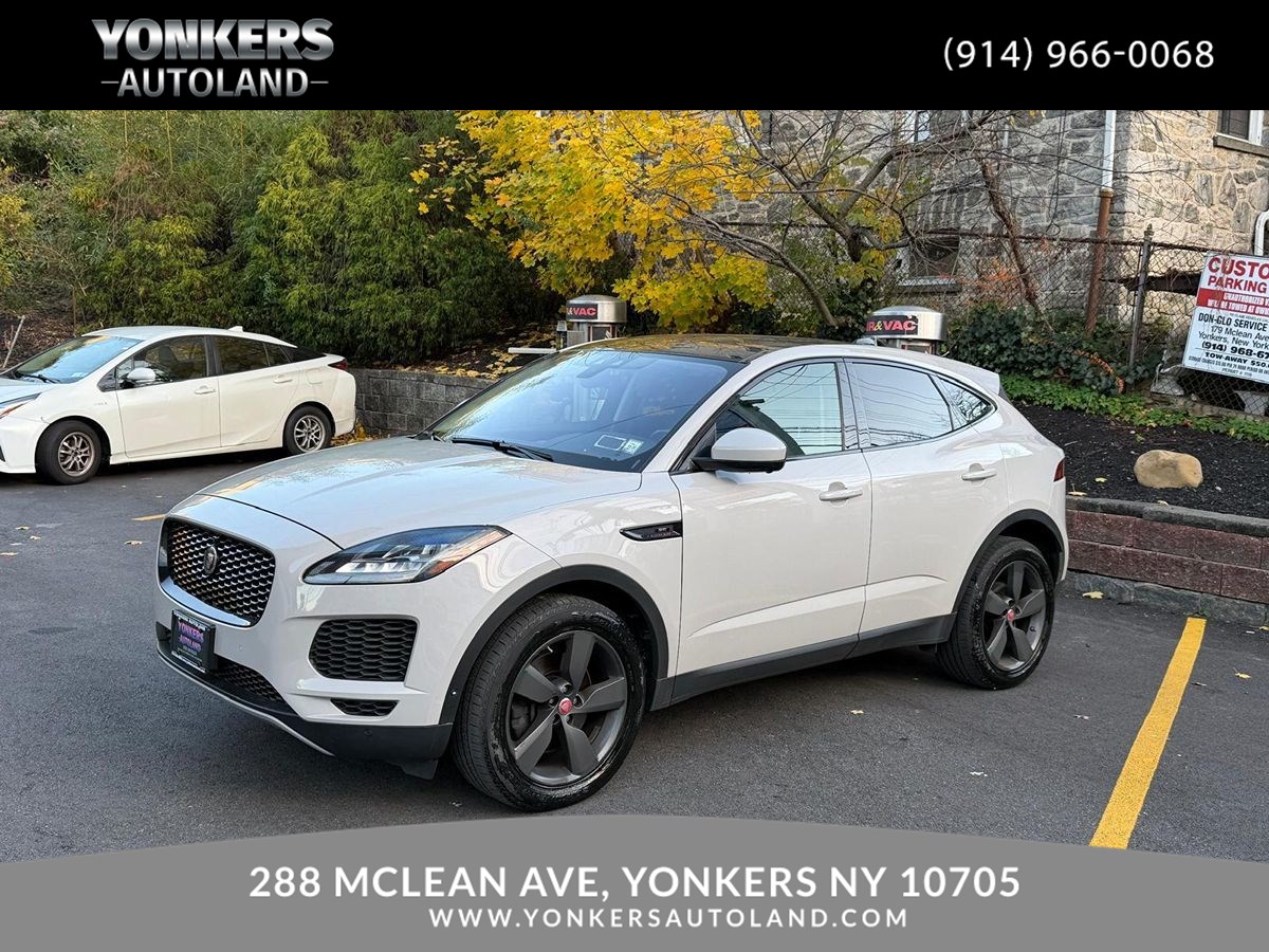 2018 Jaguar E-Pace SE's photo