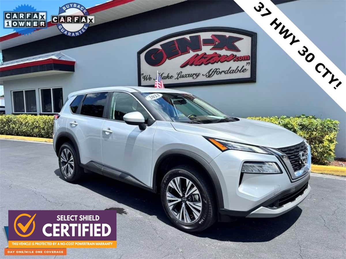 2023 Nissan Rogue SV's photo