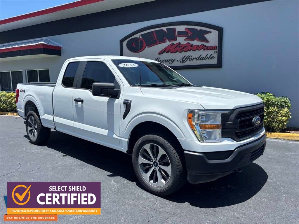 2022 Ford F-150 XL's photo