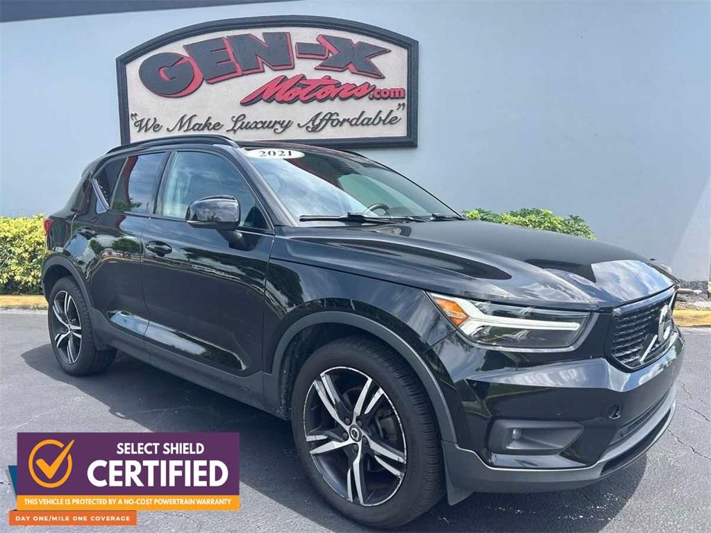 2021 Volvo XC40 R-Design