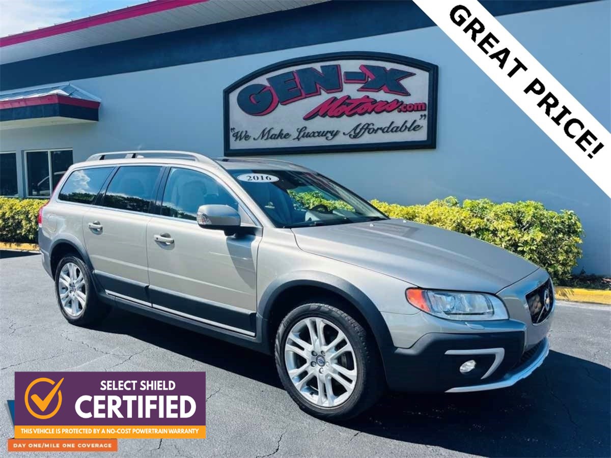 2016 Volvo XC70 Platinum's photo