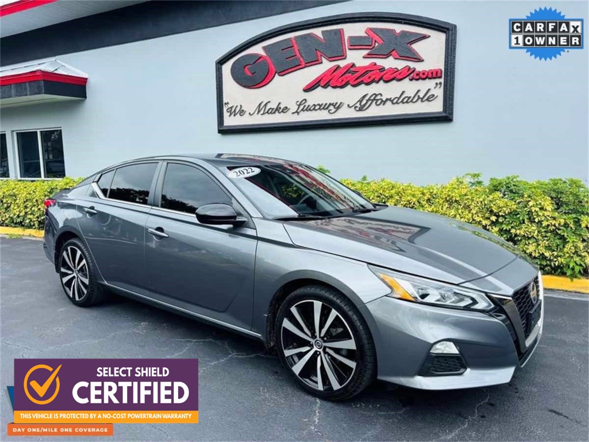 2022 Nissan Altima SR