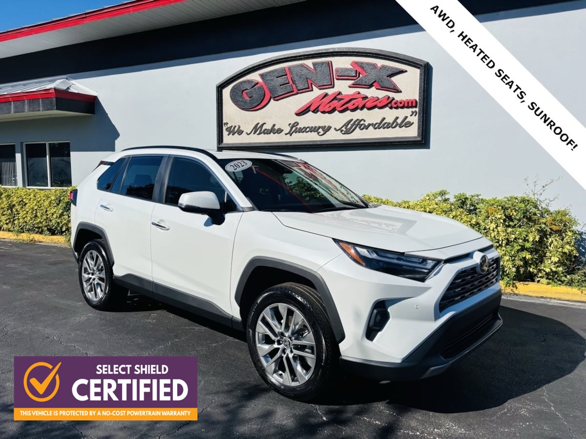 2022 Toyota RAV4 XSE's photo