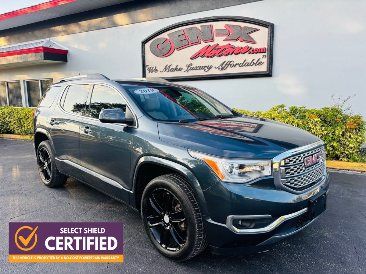2019 GMC Acadia Denali's photo