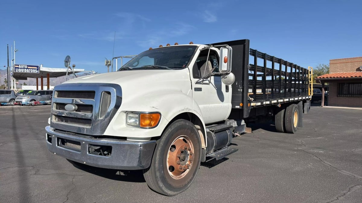 2008 Ford F-650's photo