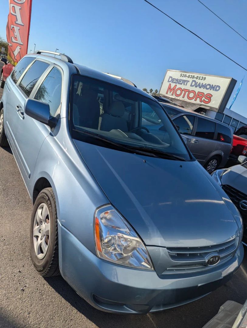 2009 Kia Sedona LX