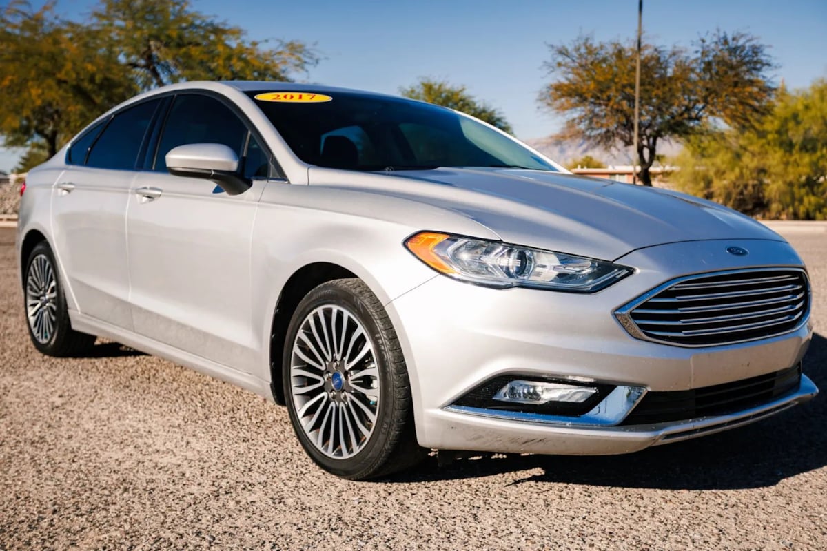 2017 Ford Fusion S's photo