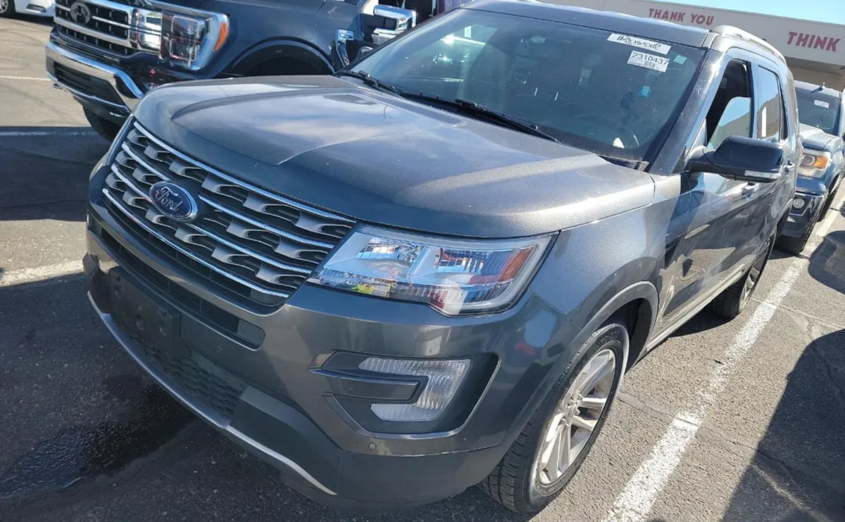 2017 Ford Explorer XLT's photo