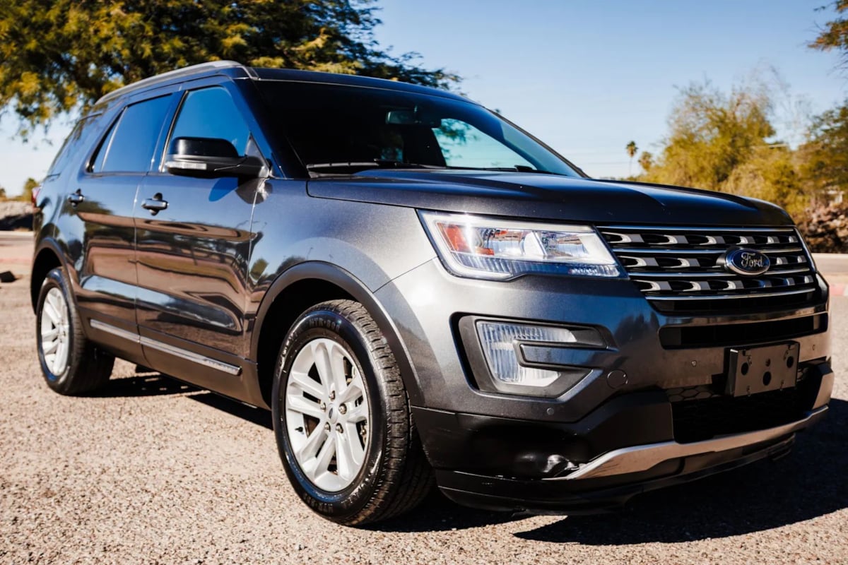 2017 Ford Explorer XLT's photo