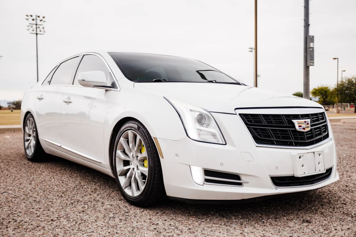 2016 Cadillac XTS Luxury Collection's photo