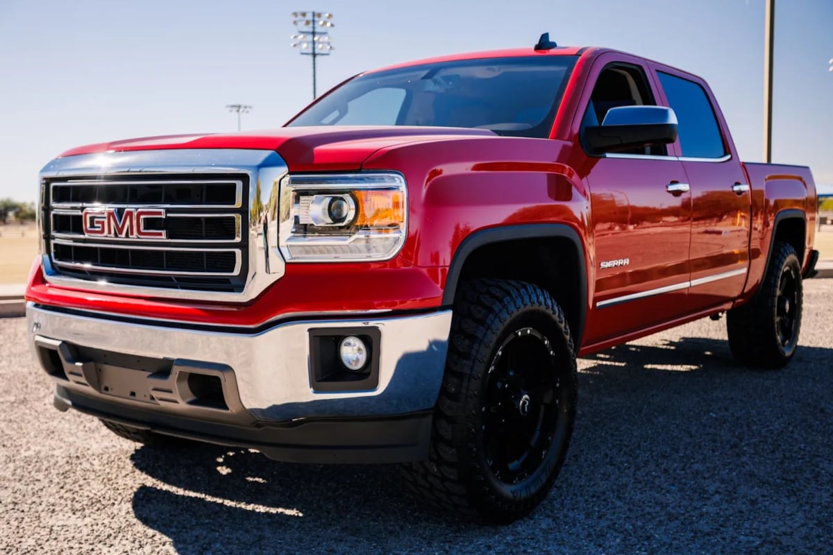 2015 GMC Sierra 1500 SLT's photo
