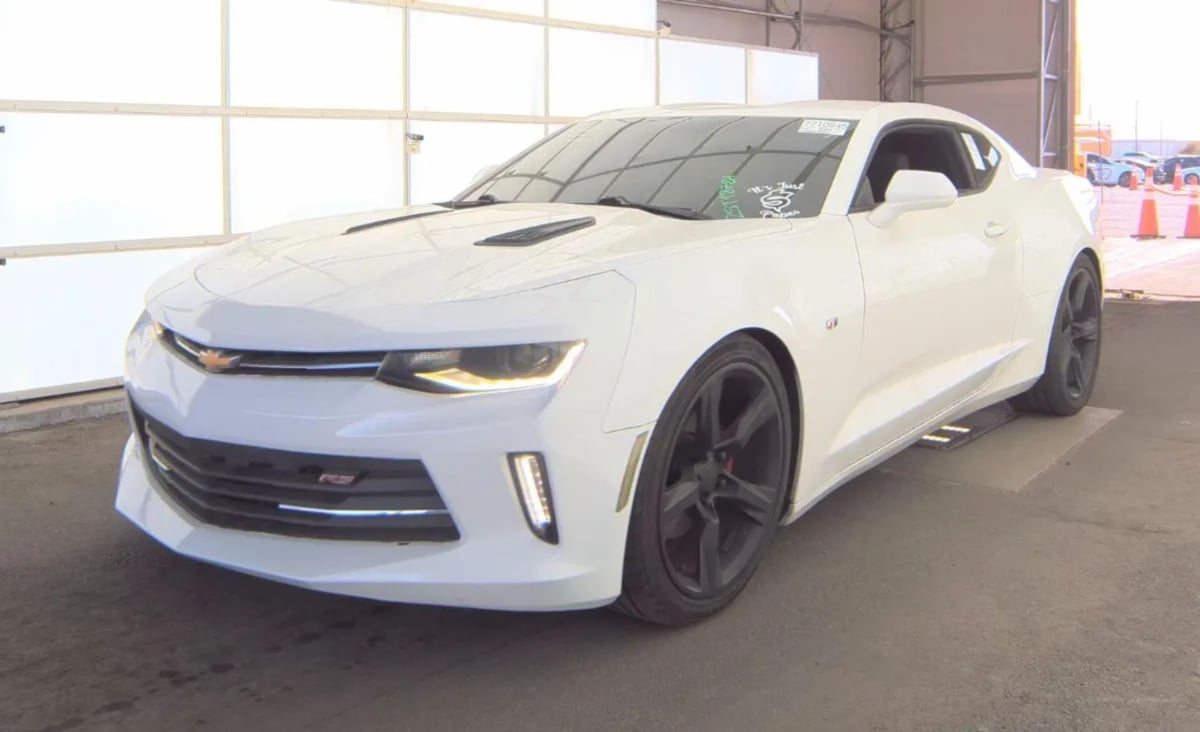 2016 Chevrolet Camaro 1LT's photo