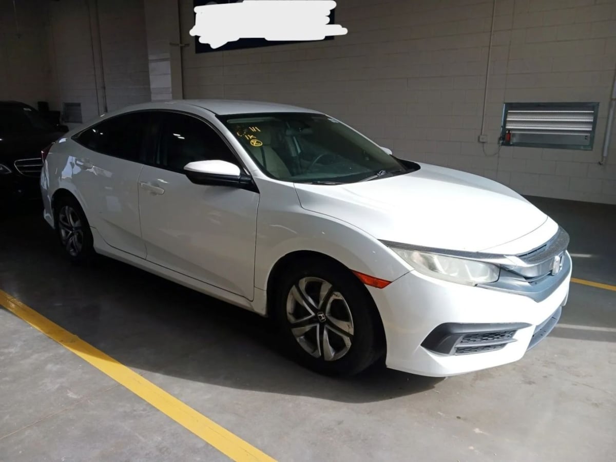 2016 Honda Civic LX's photo