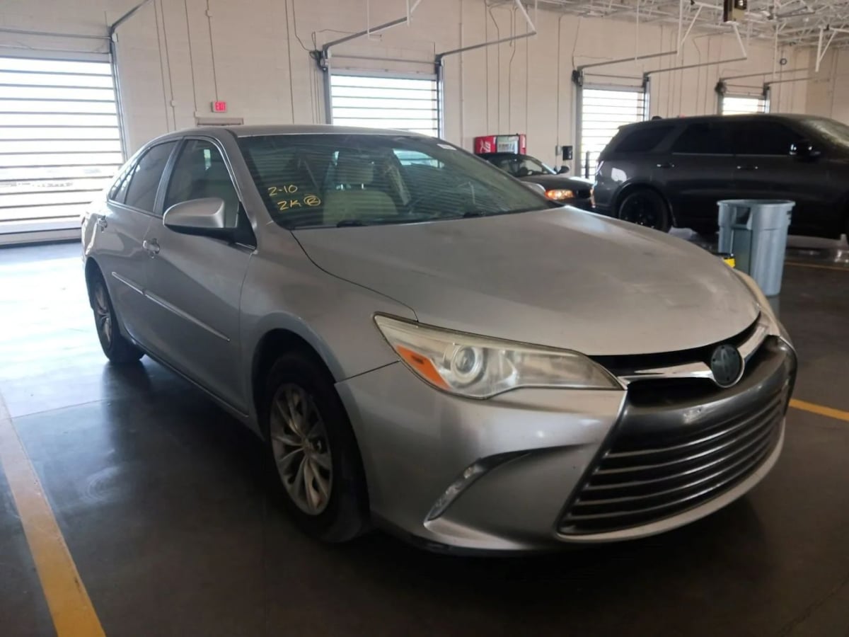 2017 Toyota Camry LE