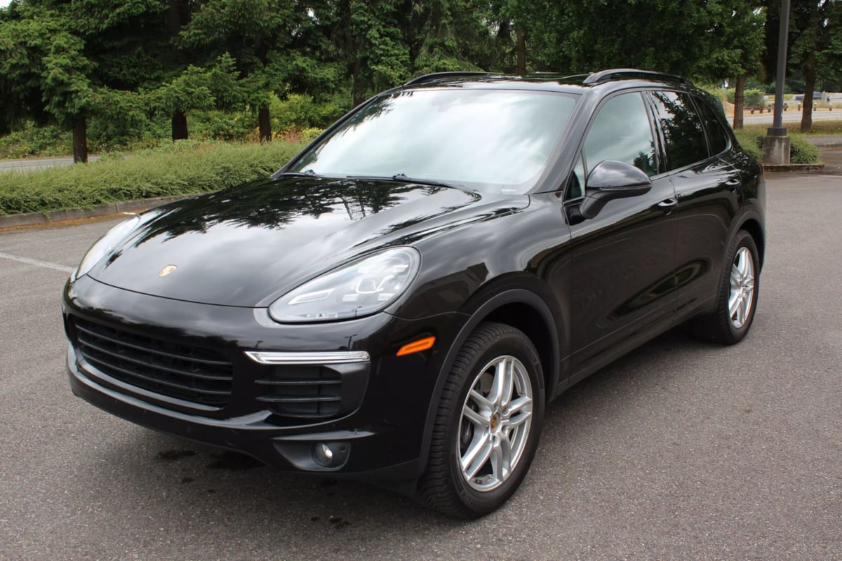 2016 Porsche Cayenne Base's photo