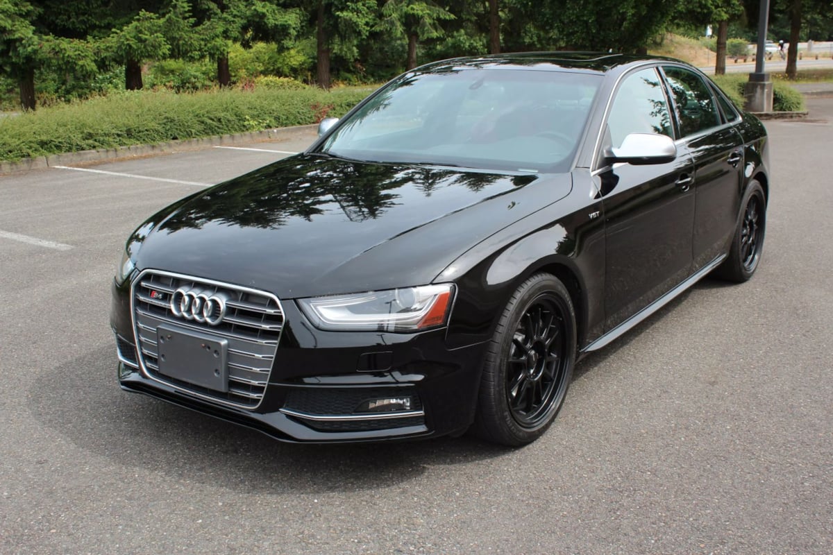 2013 Audi S4 Premium Plus's photo