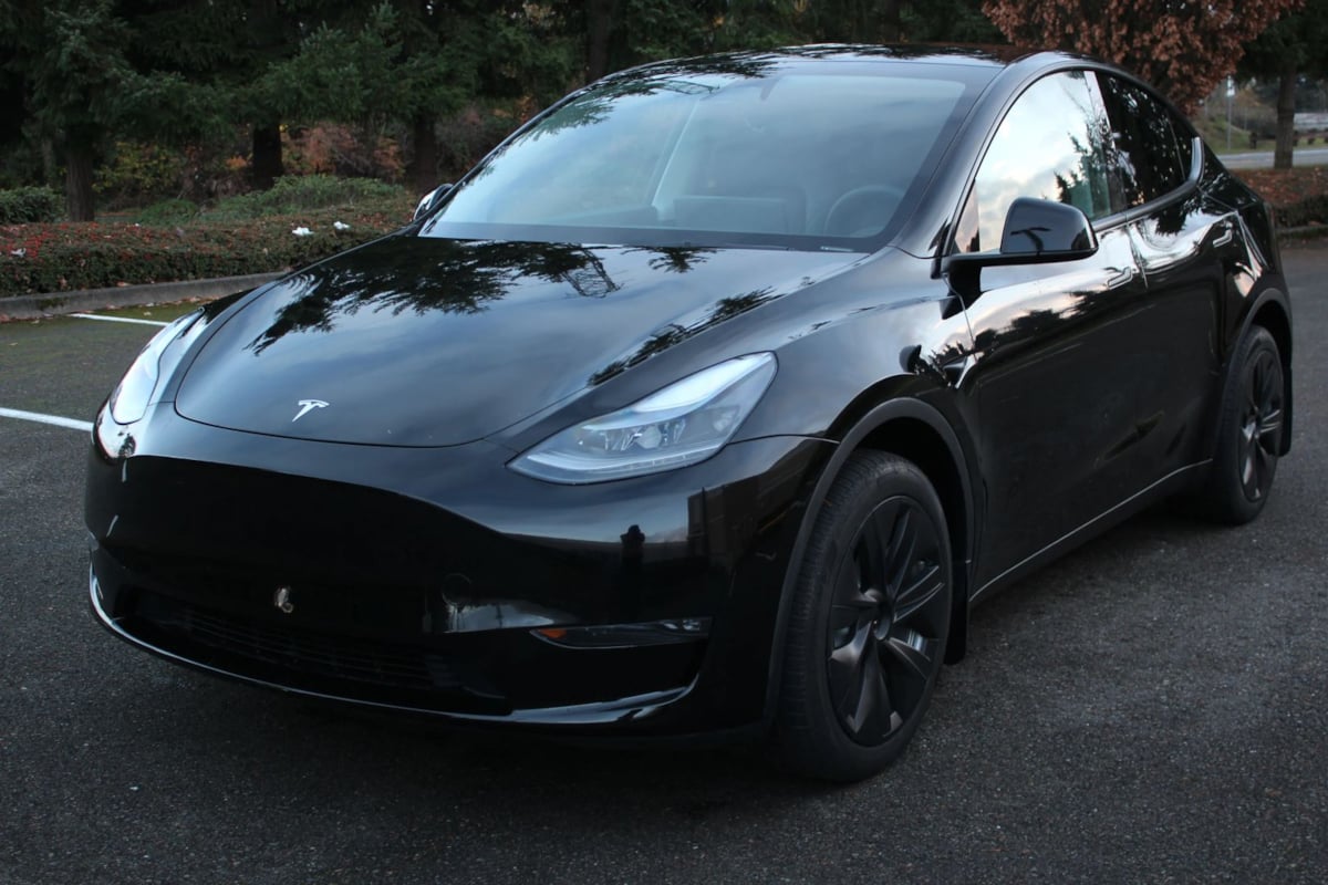 2023 Tesla Model Y Long Range's photo