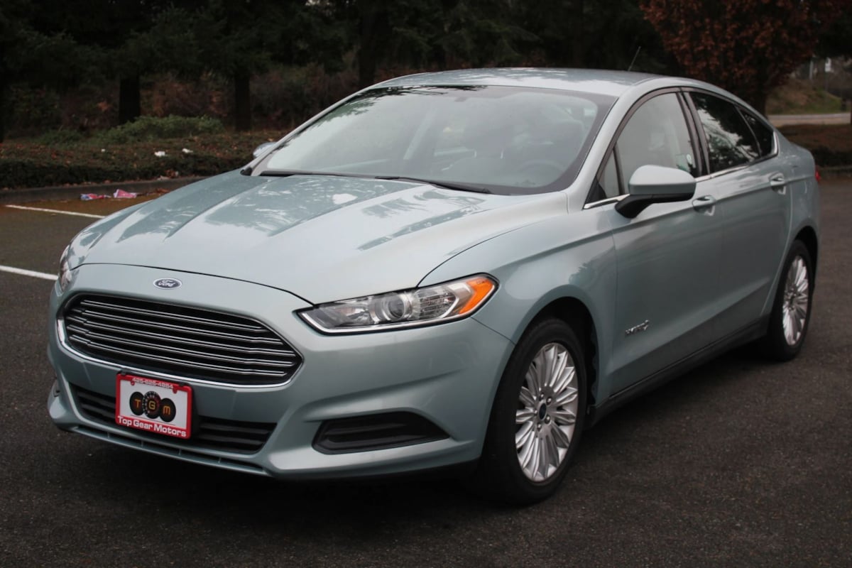 2014 Ford Fusion S Hybrid