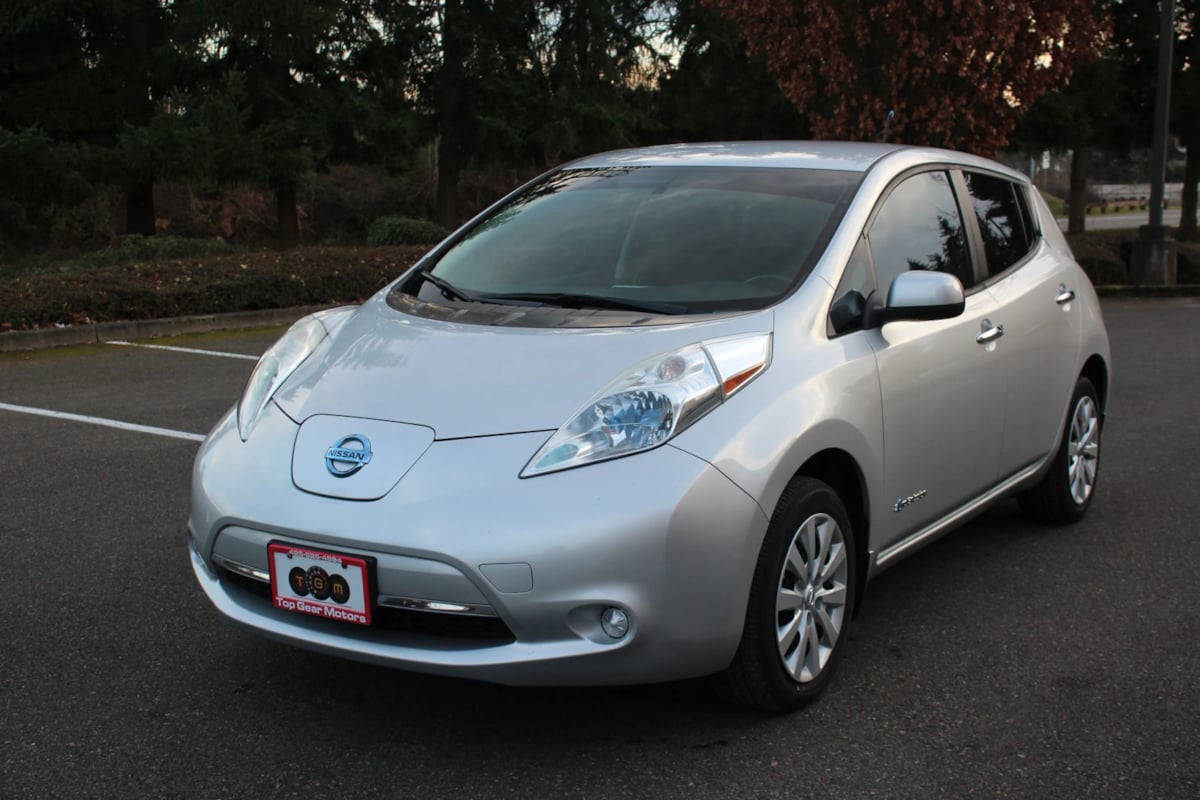 2014 Nissan LEAF S