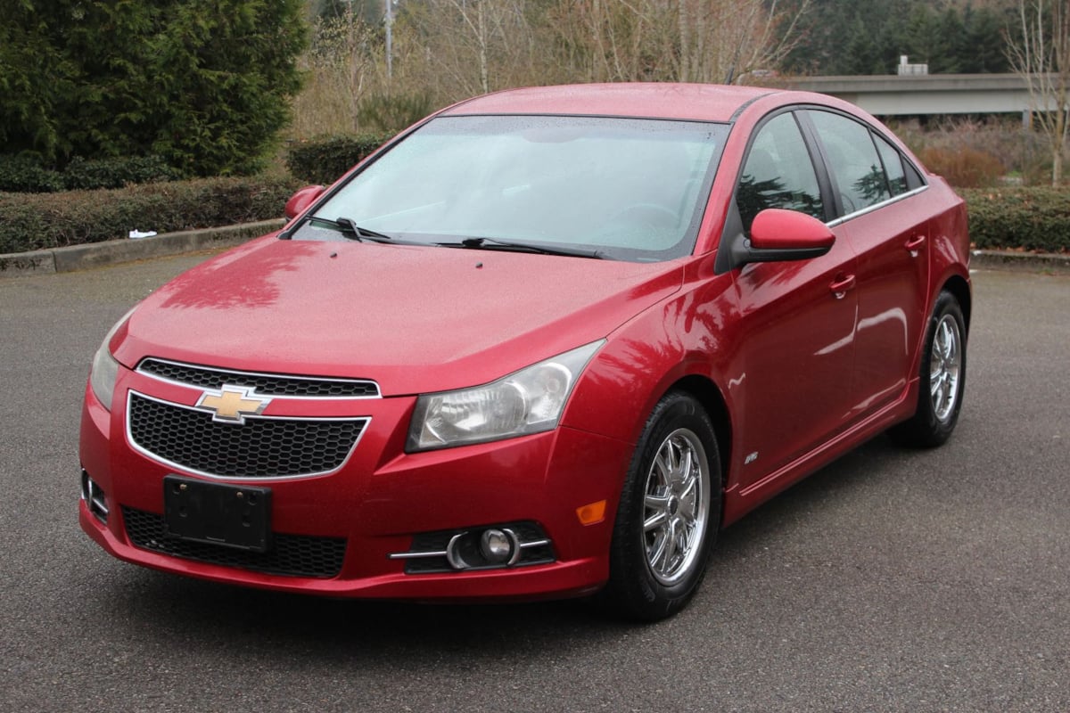 2012 Chevrolet Cruze 4-Door Sedan 1LT's photo